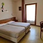 Daniela Hotel 2*