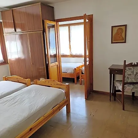 Hotel Daniela 2*