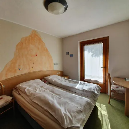 Otel Daniela 2*